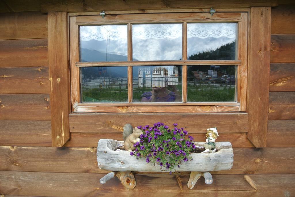 Pension Hof Zur Stilli Apartment ดาวอส ภายนอก รูปภาพ